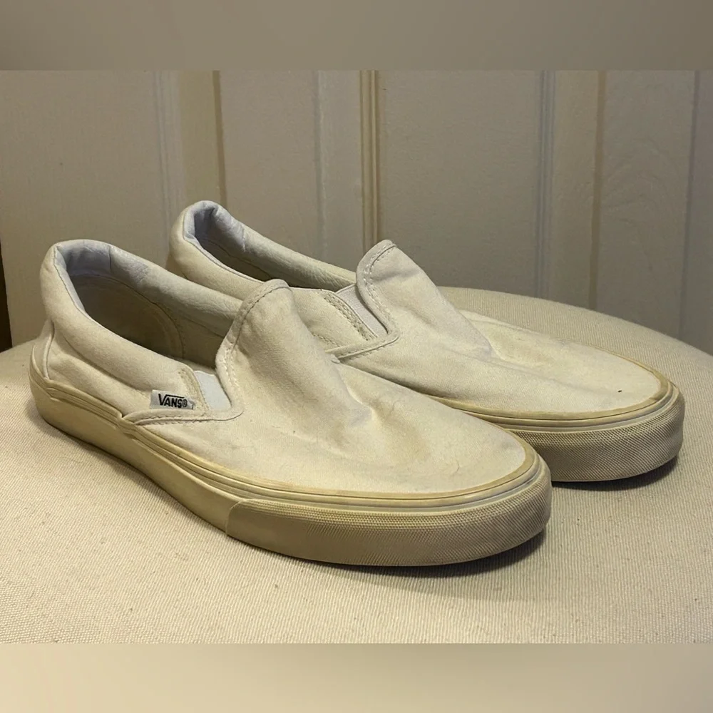 Vans White Classic Slip-On Skateboarding Skater Casual Sneaker Streetwear Shoe